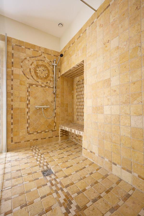 Gite Des Caves Secretes Tiffauges Экстерьер фото